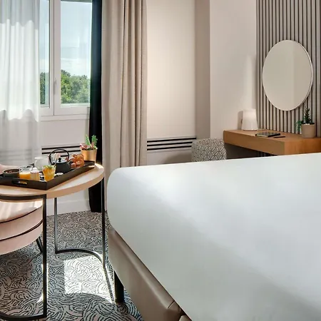 Pullman La Pléiade Centre Hotel