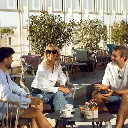 Pullman La Pléiade Centre Hotel 4*