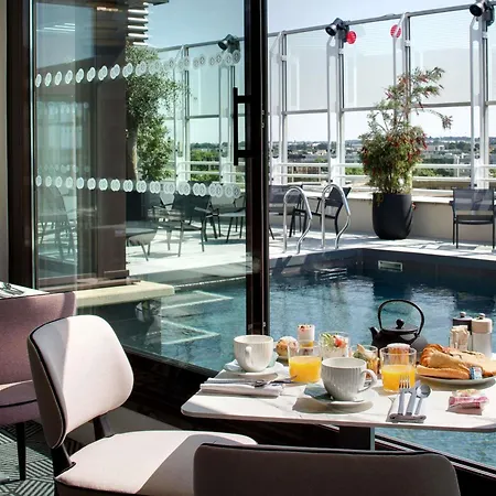 Pullman La Pléiade Centre Hotel 4*