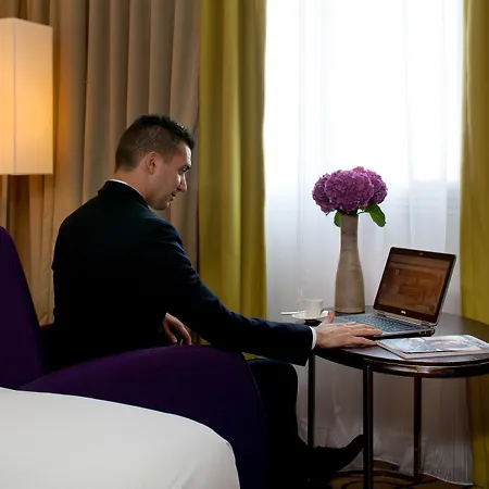 Hotel Pullman Centre 4*