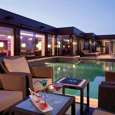 Pullman La Pleiade Centre מלון 4*