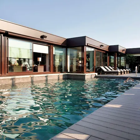 Pullman La Pleiade Centre Hotel