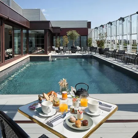 Pullman Centre Hotel