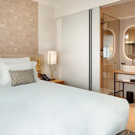 Pullman La Pleiade Centre מלון