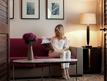 Pullman La Pléiade Centre Hotel 4*