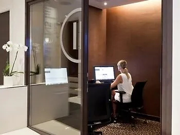 Pullman La Pléiade Centre Hotel 4*