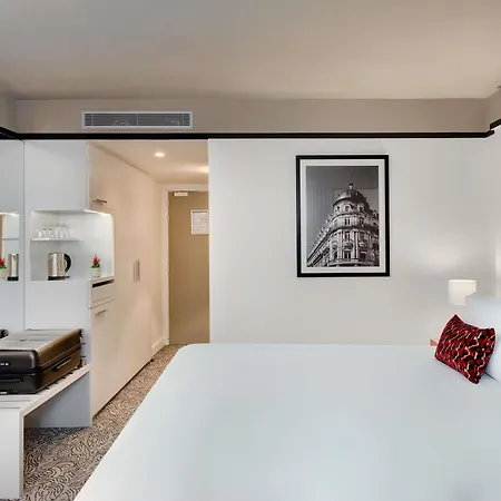 Pullman La Pleiade Centre 호텔 4*