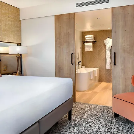 Pullman La Pleiade Centre