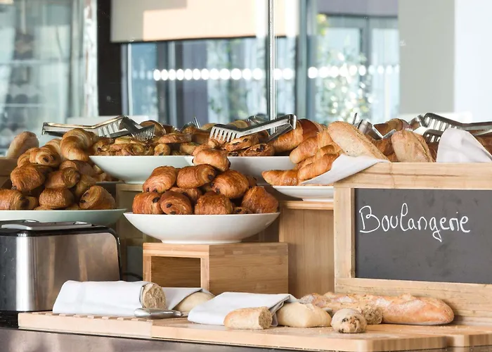 Pullman La Pleiade Centre Hotel