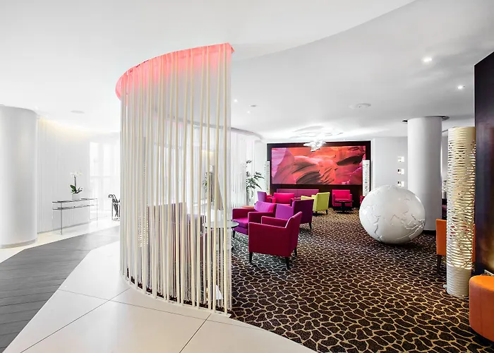 Pullman La Pleiade Centre Hotel