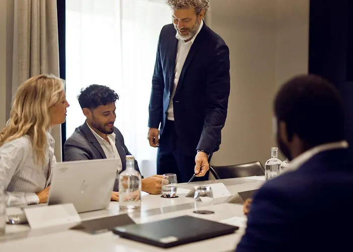 Hotel Pullman La Pleiade Centre 4*